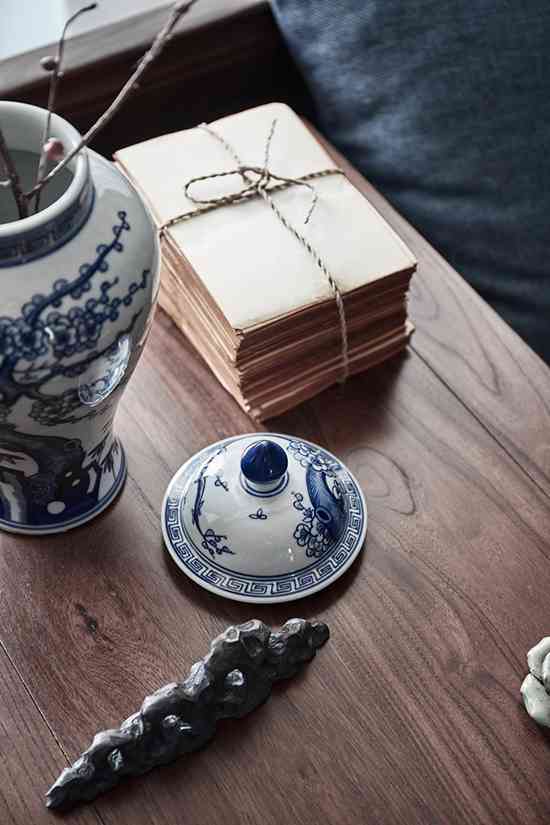 原木家具+水墨元素，完美打造170㎡新中式家居，看一眼就會(huì)愛上！