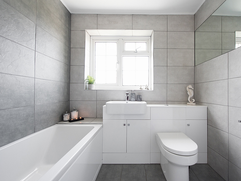 衛(wèi)生間墻磚空鼓了怎么補(bǔ)救?